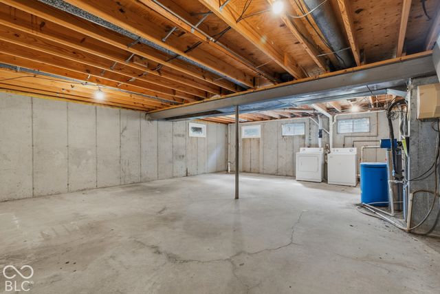 8450 Beckinhill Court, Indianapolis, IN 46256