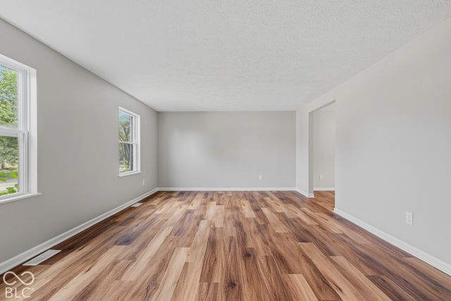8450 Beckinhill Court, Indianapolis, IN 46256