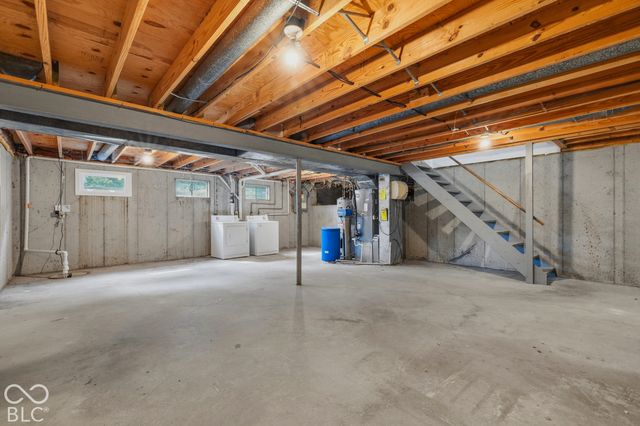 8450 Beckinhill Court, Indianapolis, IN 46256