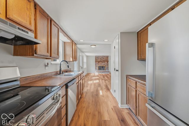 8450 Beckinhill Court, Indianapolis, IN 46256