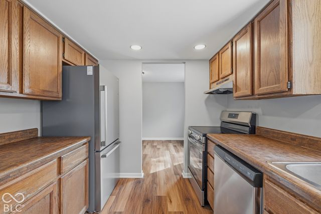8450 Beckinhill Court, Indianapolis, IN 46256