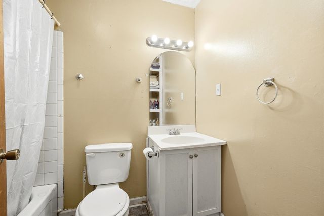 129 Westwood Lane, Huntington, WV 25704