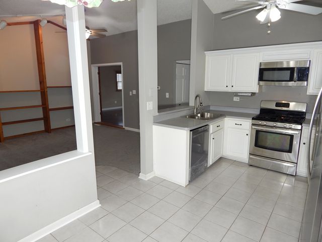 1985 Navarone Drive, Naperville, IL 60565