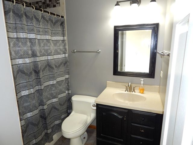 1985 Navarone Drive, Naperville, IL 60565