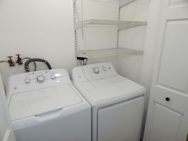 1985 Navarone Drive, Naperville, IL 60565