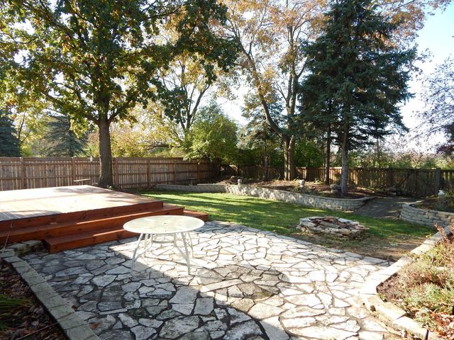 1985 Navarone Drive, Naperville, IL 60565