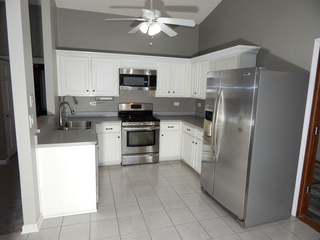 1985 Navarone Drive, Naperville, IL 60565