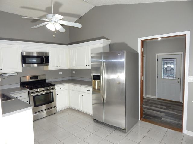 1985 Navarone Drive, Naperville, IL 60565