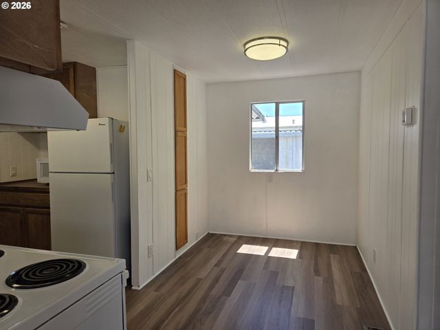 13640 Se HIGHWAY 212 123, Clackamas, OR 97015