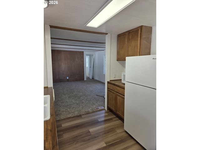13640 Se HIGHWAY 212 123, Clackamas, OR 97015