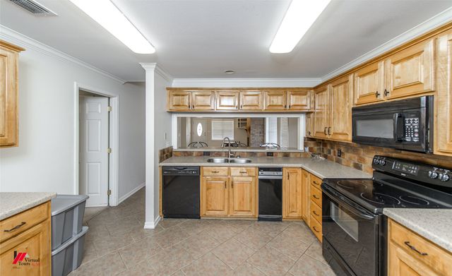 700 Reynolds Street, Springhill, LA 71075