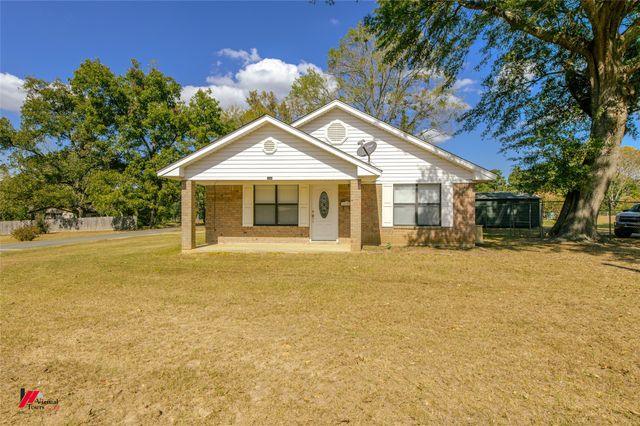 700 Reynolds Street, Springhill, LA 71075