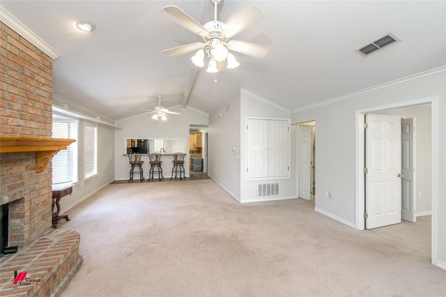 700 Reynolds Street, Springhill, LA 71075