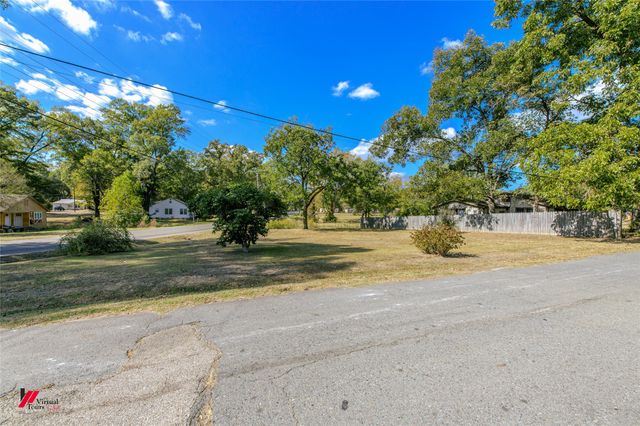 700 Reynolds Street, Springhill, LA 71075