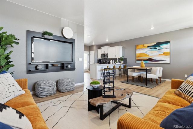 658 N Ukraine Street, Aurora, CO 80018