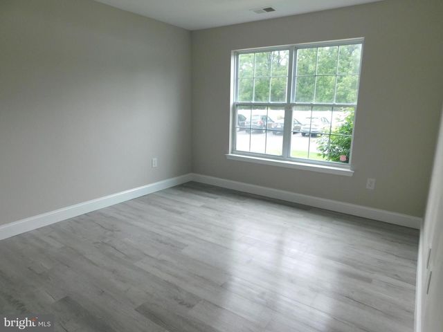 51 HIGHBRIDGE LN, West Deptford, NJ 08086