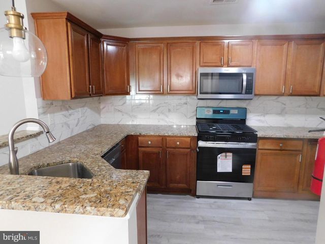 51 HIGHBRIDGE LN, West Deptford, NJ 08086
