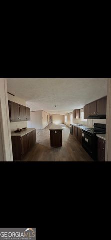 567 Suttles Road, Martin, GA 30557