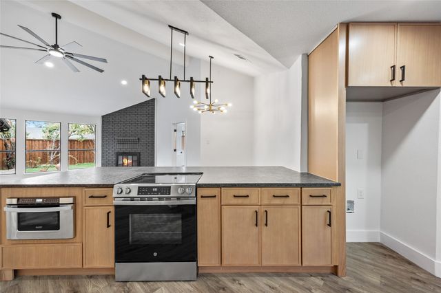 912 Sandhurst Drive, Plano, TX 75025