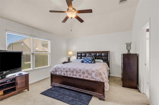 212 Boulder Drive, Navasota, TX 77868