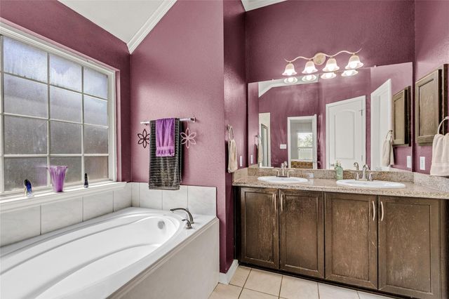 212 Boulder Drive, Navasota, TX 77868