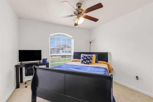 212 Boulder Drive, Navasota, TX 77868
