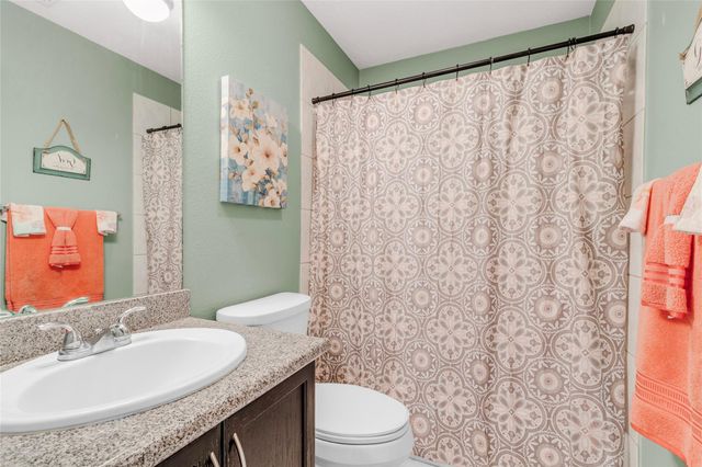 212 Boulder Drive, Navasota, TX 77868