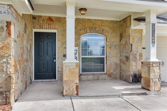 212 Boulder Drive, Navasota, TX 77868
