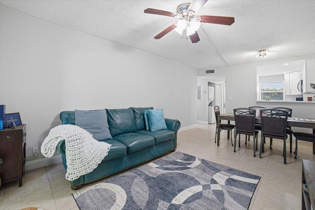 2755 W Atlantic Avenue 104-B, Delray Beach, FL 33445