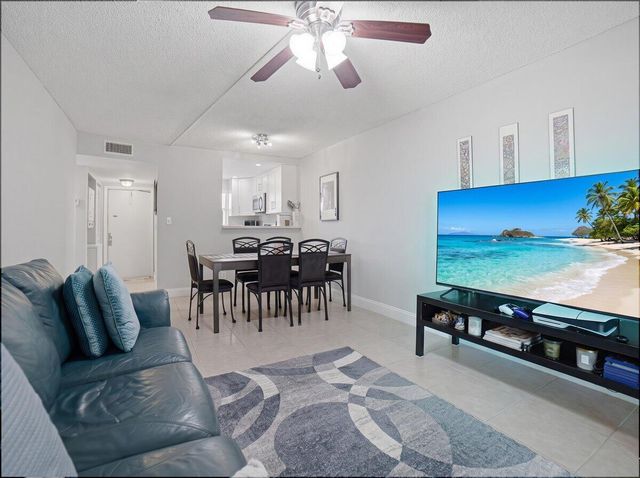 2755 W Atlantic Avenue 104-B, Delray Beach, FL 33445