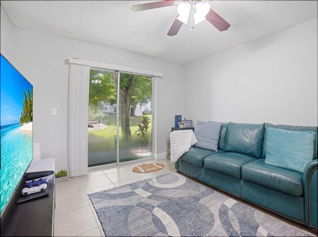 2755 W Atlantic Avenue 104-B, Delray Beach, FL 33445