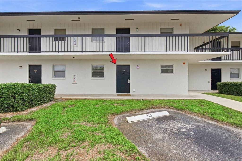2755 W Atlantic Avenue 104-B, Delray Beach, FL 33445