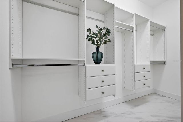 2540 34TH AVENUE N, St Petersburg, FL 33713