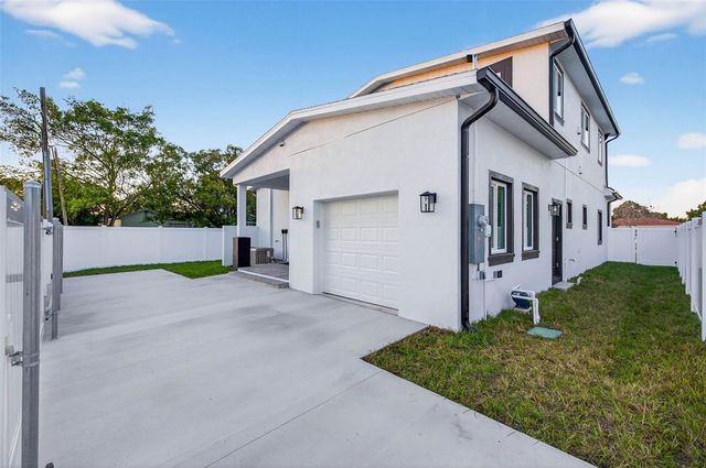 2540 34TH AVENUE N, St Petersburg, FL 33713