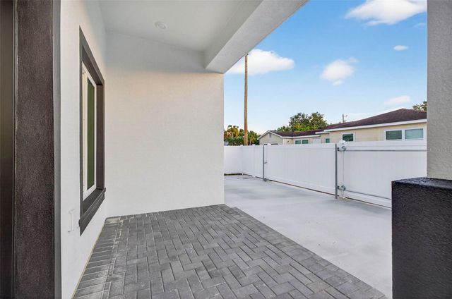 2540 34TH AVENUE N, St Petersburg, FL 33713