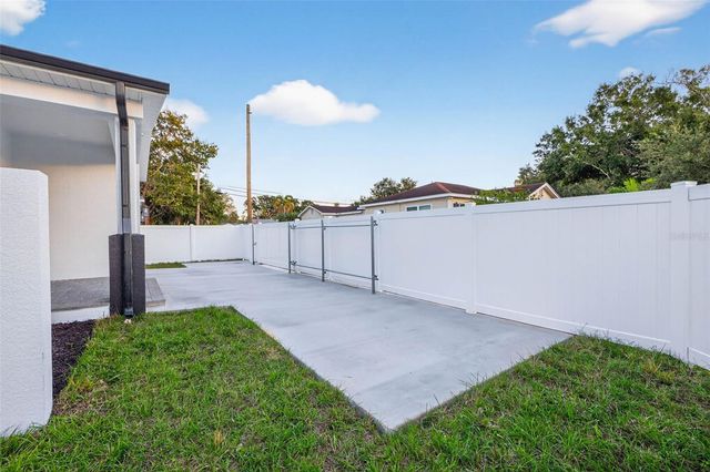 2540 34TH AVENUE N, St Petersburg, FL 33713