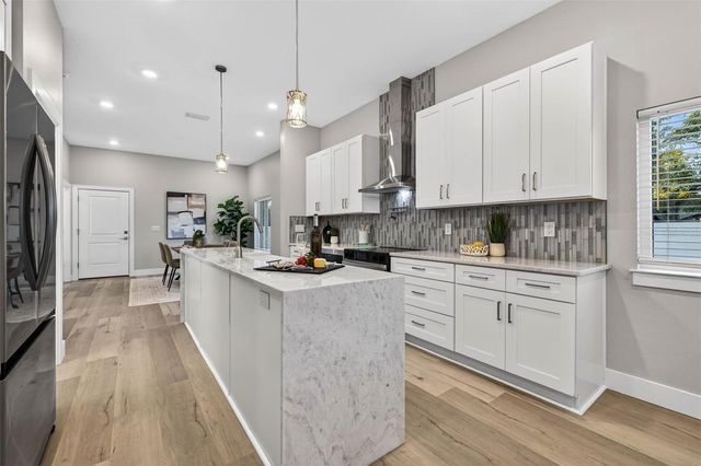 2540 34TH AVENUE N, St Petersburg, FL 33713