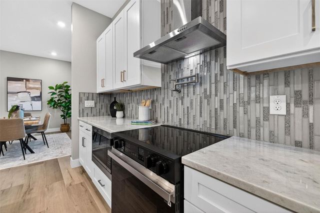 2540 34TH AVENUE N, St Petersburg, FL 33713