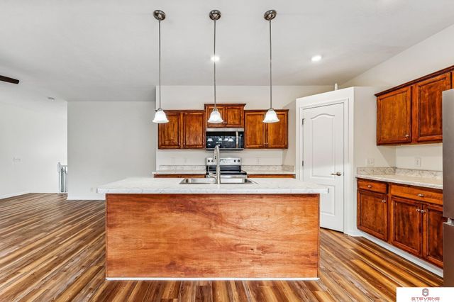 13919 Wood Valley Drive, Omaha, NE 68142