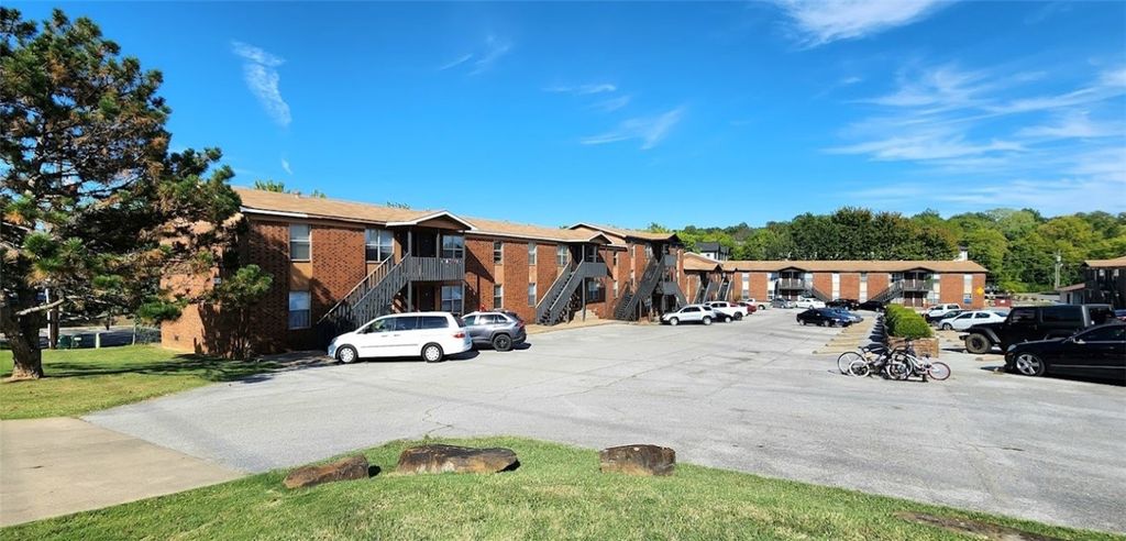 920 N Leverett Avenue 710, Fayetteville, AR 72701