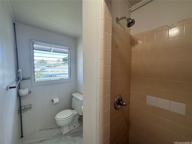 2956 Varsity Circle, Honolulu, HI 96826