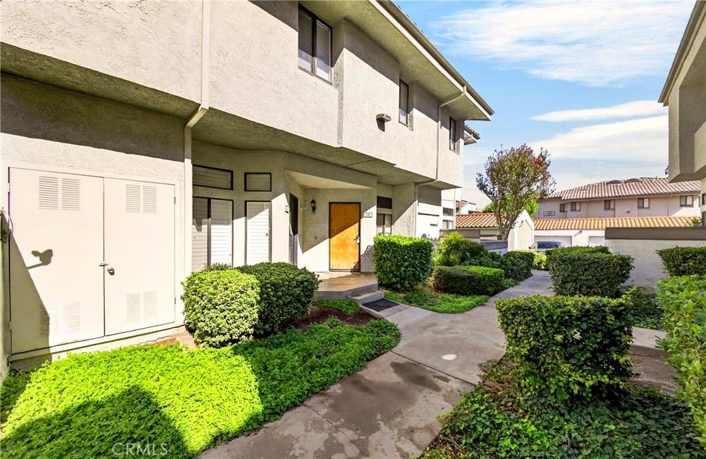 25 Willowcrest, Pomona, CA 91766 — photo 2