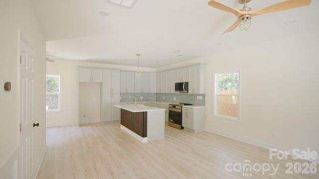 501-B Granby Circle, Charlotte, NC 28217