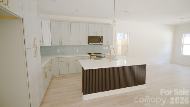 501-B Granby Circle, Charlotte, NC 28217