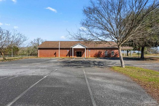 2828 Harvest Rd, Jay, FL 32565