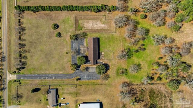 2828 Harvest Rd, Jay, FL 32565