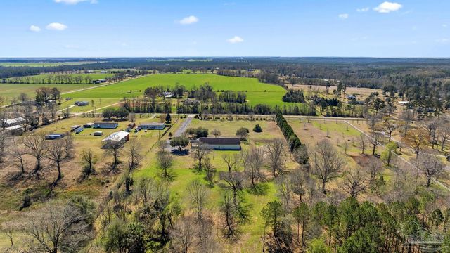 2828 Harvest Rd, Jay, FL 32565