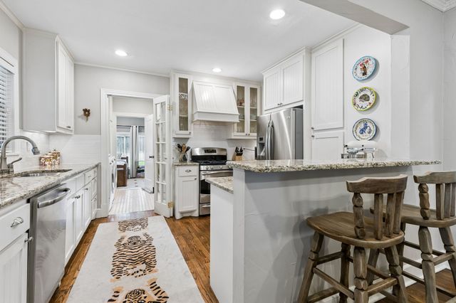 5715 Kenwood Avenue, Dallas, TX 75206