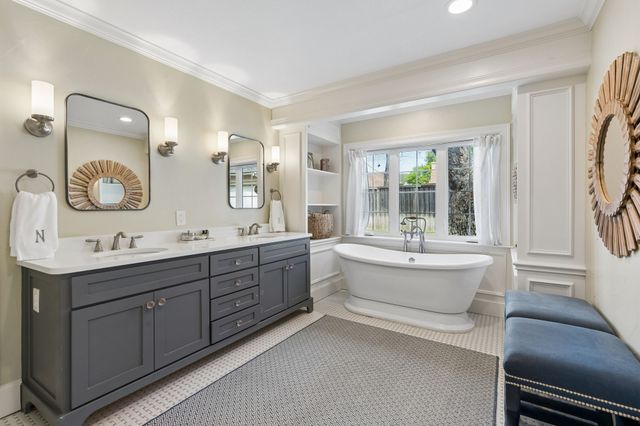 5715 Kenwood Avenue, Dallas, TX 75206