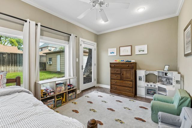 5715 Kenwood Avenue, Dallas, TX 75206